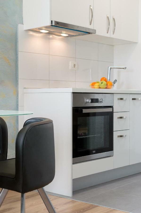Boutique Wind Rose Apartment By The Beach Podstrana Luaran gambar